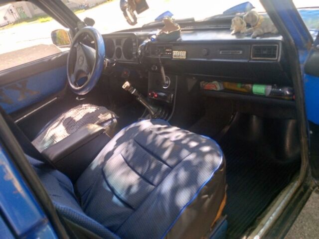 Синій ВАЗ 2105, об'ємом двигуна 1.2 л та пробігом 1000 тис. км за 600 $, фото 5 на Automoto.ua