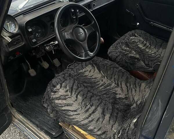 Синий ВАЗ 2105, объемом двигателя 1.3 л и пробегом 51 тыс. км за 430 $, фото 5 на Automoto.ua