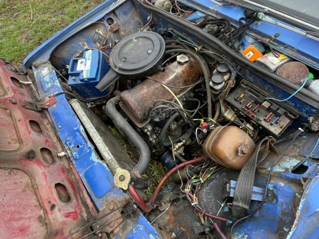 Синий ВАЗ 2105, объемом двигателя 1.5 л и пробегом 60 тыс. км за 154 $, фото 6 на Automoto.ua