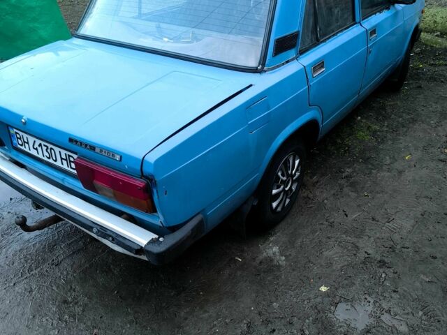 Синий ВАЗ 2105, объемом двигателя 1.3 л и пробегом 200 тыс. км за 500 $, фото 3 на Automoto.ua