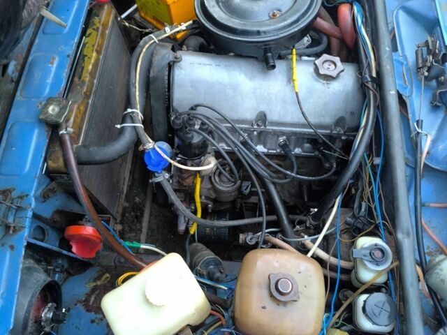 Синий ВАЗ 2105, объемом двигателя 1.3 л и пробегом 200 тыс. км за 500 $, фото 6 на Automoto.ua