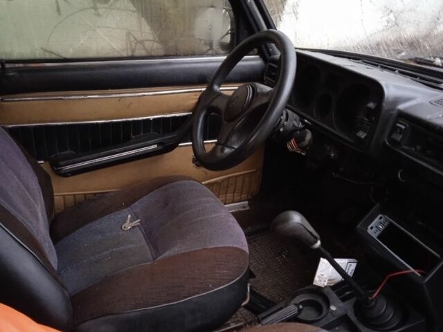 Синий ВАЗ 2105, объемом двигателя 1.3 л и пробегом 150 тыс. км за 237 $, фото 2 на Automoto.ua