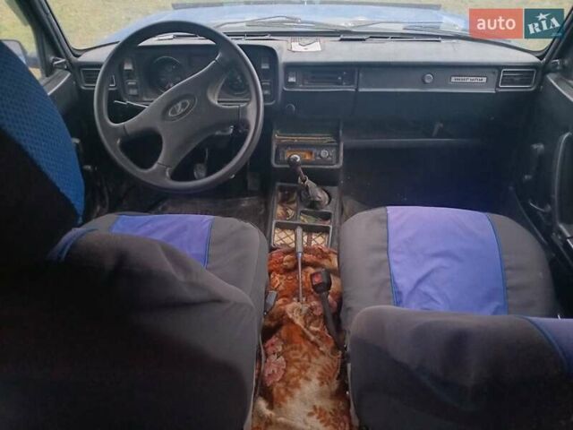 Синий ВАЗ 2105, объемом двигателя 1.5 л и пробегом 155 тыс. км за 500 $, фото 4 на Automoto.ua