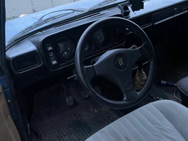 Синій ВАЗ 2105, об'ємом двигуна 1.5 л та пробігом 300 тис. км за 450 $, фото 5 на Automoto.ua