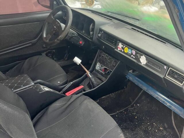 Синий ВАЗ 2105, объемом двигателя 1.3 л и пробегом 99 тыс. км за 309 $, фото 7 на Automoto.ua