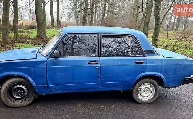 Синий ВАЗ 2105, объемом двигателя 1.3 л и пробегом 58 тыс. км за 500 $, фото 2 на Automoto.ua