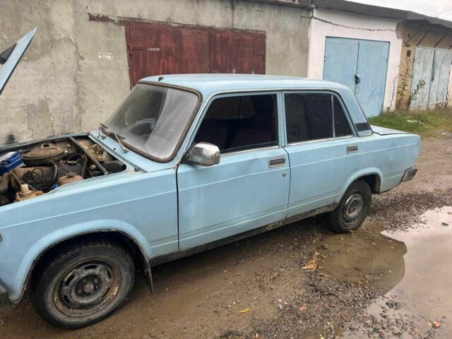 Синий ВАЗ 2105, объемом двигателя 1.3 л и пробегом 111 тыс. км за 287 $, фото 1 на Automoto.ua