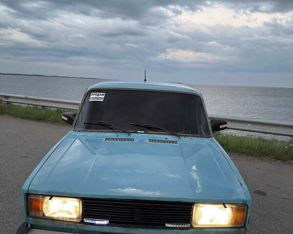 Синий ВАЗ 2105, объемом двигателя 1.2 л и пробегом 100 тыс. км за 637 $, фото 1 на Automoto.ua