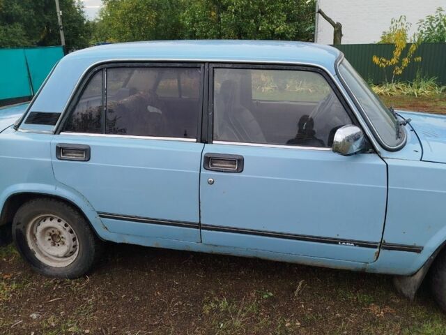 ВАЗ 2105 1989 в Умани на Automoto.ua Синий ВАЗ 2105, объемом двигателя 0 л и пробегом 921 тыс. км за 480 $, фото 1 на Automoto.ua