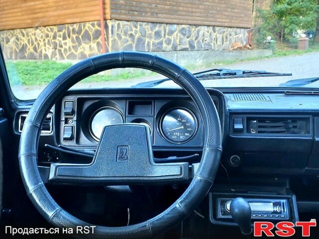 Синий ВАЗ 2105, объемом двигателя 1.3 л и пробегом 150 тыс. км за 620 $, фото 5 на Automoto.ua