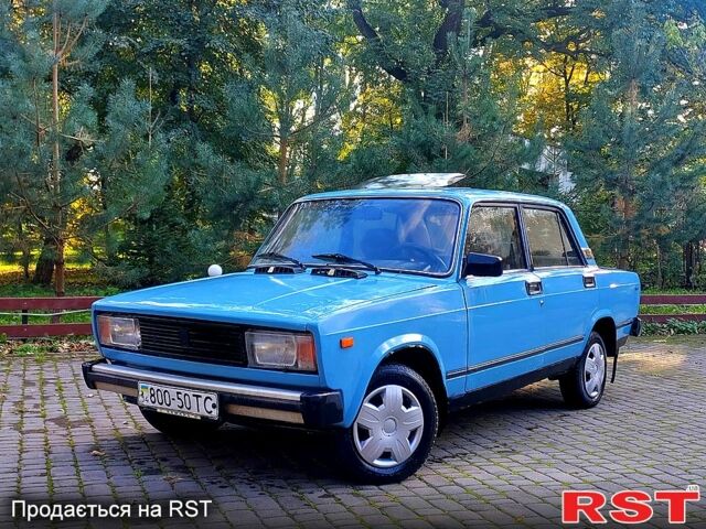 Синий ВАЗ 2105, объемом двигателя 1.3 л и пробегом 150 тыс. км за 620 $, фото 1 на Automoto.ua