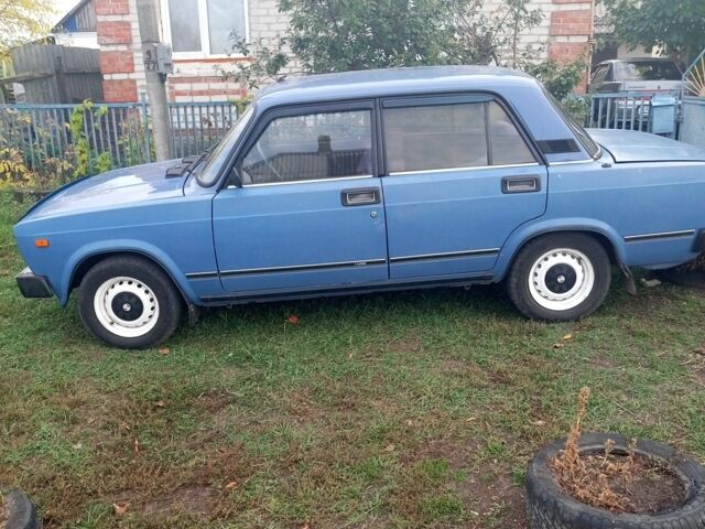 Синій ВАЗ 2105, об'ємом двигуна 1.3 л та пробігом 94 тис. км за 1100 $, фото 2 на Automoto.ua