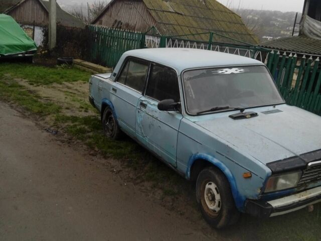 Синий ВАЗ 2105, объемом двигателя 0 л и пробегом 1000 тыс. км за 237 $, фото 2 на Automoto.ua