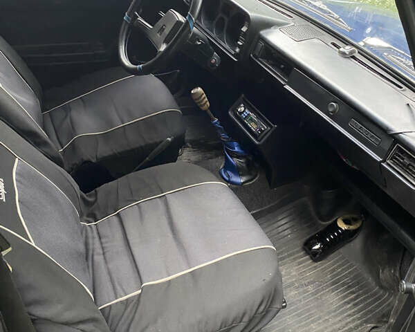 Синий ВАЗ 2105, объемом двигателя 1.3 л и пробегом 80 тыс. км за 800 $, фото 7 на Automoto.ua
