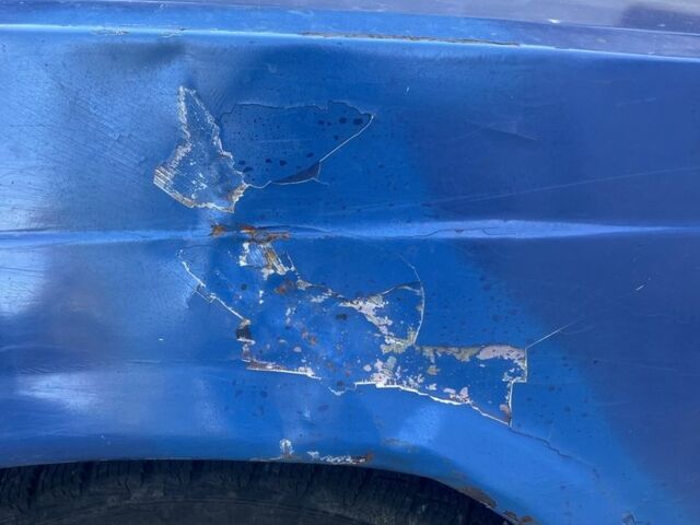 Синий ВАЗ 2105, объемом двигателя 1.5 л и пробегом 104 тыс. км за 492 $, фото 3 на Automoto.ua