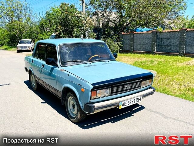Синий ВАЗ 2105, объемом двигателя 1.3 л и пробегом 200 тыс. км за 550 $, фото 1 на Automoto.ua