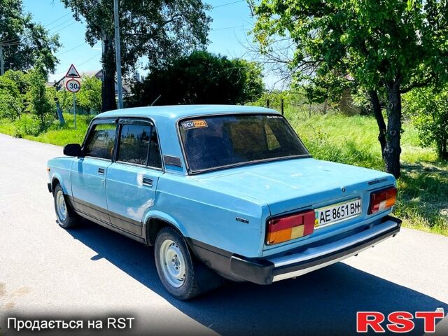 Синий ВАЗ 2105, объемом двигателя 1.3 л и пробегом 200 тыс. км за 550 $, фото 2 на Automoto.ua