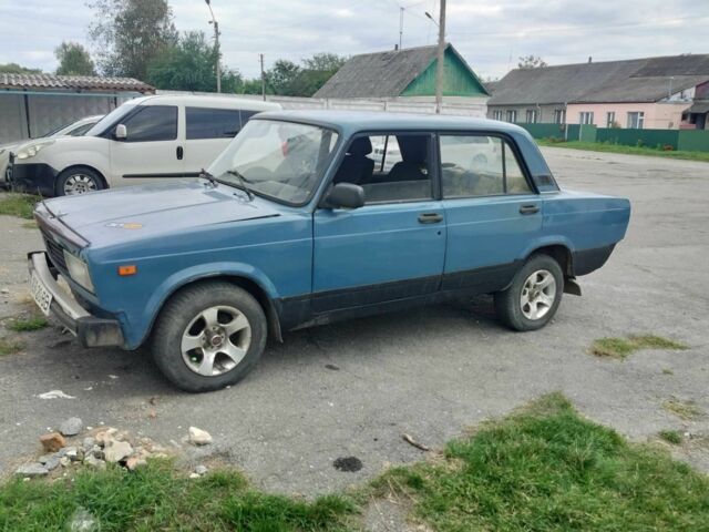 ВАЗ 2105 1990 в Полонном на Automoto.ua Синий ВАЗ 2105, объемом двигателя 1.5 л и пробегом 350 тыс. км за 1194 $, фото 5 на Automoto.ua