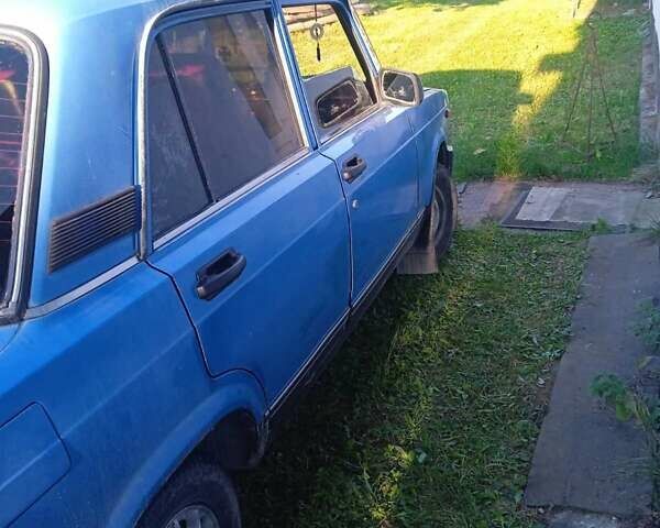 Синий ВАЗ 2105, объемом двигателя 1.3 л и пробегом 532 тыс. км за 666 $, фото 2 на Automoto.ua