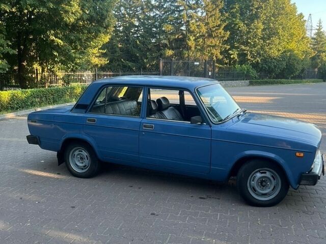 Синий ВАЗ 2105, объемом двигателя 1.3 л и пробегом 121 тыс. км за 1300 $, фото 2 на Automoto.ua
