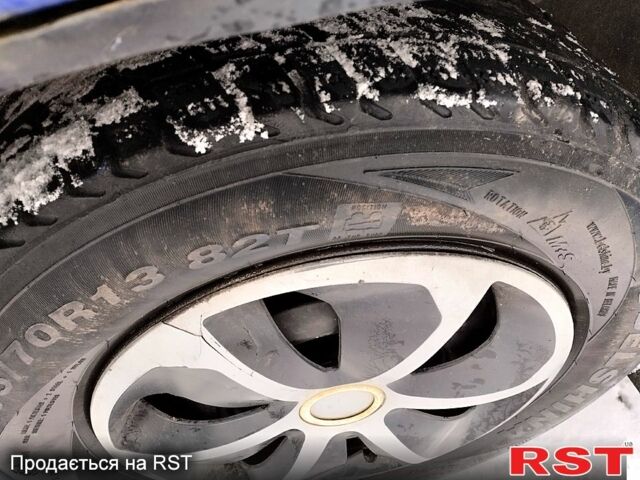 Синій ВАЗ 2105, об'ємом двигуна 1.6 л та пробігом 250 тис. км за 475 $, фото 7 на Automoto.ua