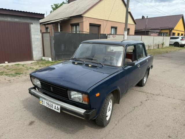 Синий ВАЗ 2105, объемом двигателя 1.5 л и пробегом 165 тыс. км за 494 $, фото 1 на Automoto.ua
