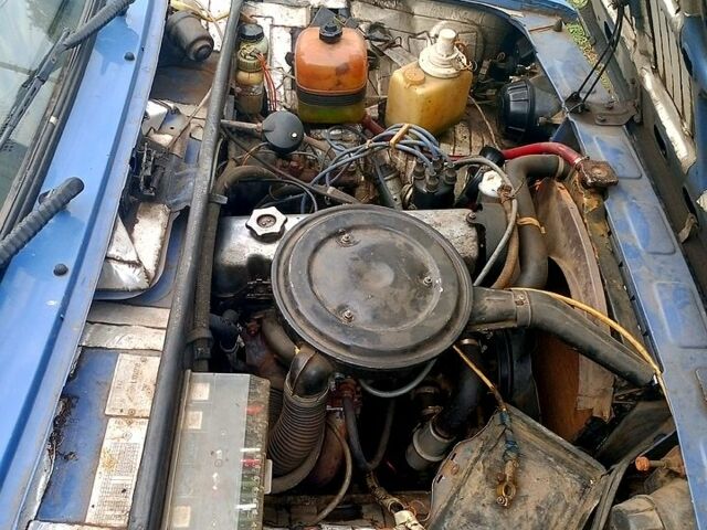 Синий ВАЗ 2105, объемом двигателя 1.3 л и пробегом 0 тыс. км за 1100 $, фото 5 на Automoto.ua