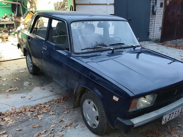 Синий ВАЗ 2105, объемом двигателя 1.5 л и пробегом 150 тыс. км за 829 $, фото 1 на Automoto.ua