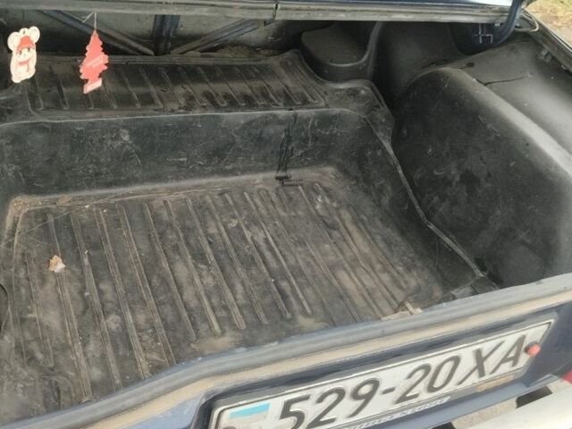 ВАЗ 2105 1991 в Балаклее на Automoto.ua Синий ВАЗ 2105, объемом двигателя 1.3 л и пробегом 644 тыс. км за 700 $, фото 6 на Automoto.ua