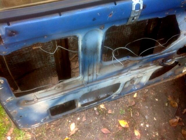 Синий ВАЗ 2105, объемом двигателя 1.3 л и пробегом 623 тыс. км за 700 $, фото 9 на Automoto.ua