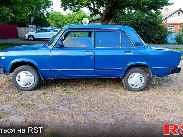 Синий ВАЗ 2105, объемом двигателя 1.3 л и пробегом 200 тыс. км за 850 $, фото 4 на Automoto.ua