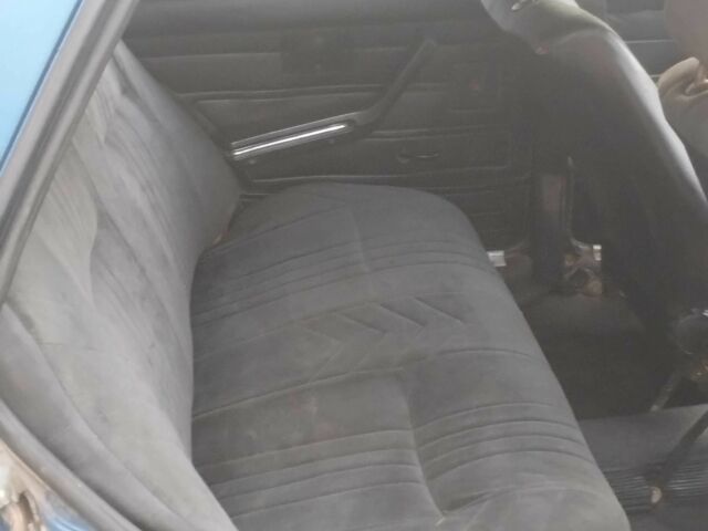 ВАЗ 2105 1991 в Конотопе на Automoto.ua Синий ВАЗ 2105, объемом двигателя 1.6 л и пробегом 13 тыс. км за 835 $, фото 10 на Automoto.ua