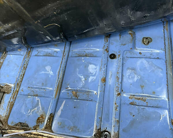 Синій ВАЗ 2105, об'ємом двигуна 1.45 л та пробігом 180 тис. км за 950 $, фото 11 на Automoto.ua