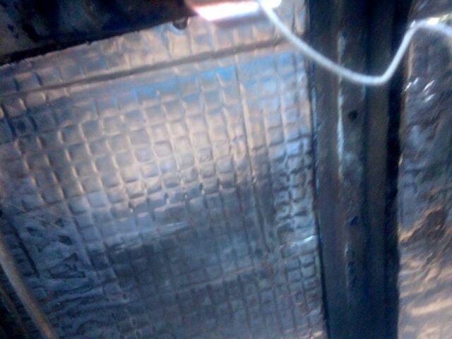 Синий ВАЗ 2105, объемом двигателя 1.3 л и пробегом 623 тыс. км за 700 $, фото 6 на Automoto.ua