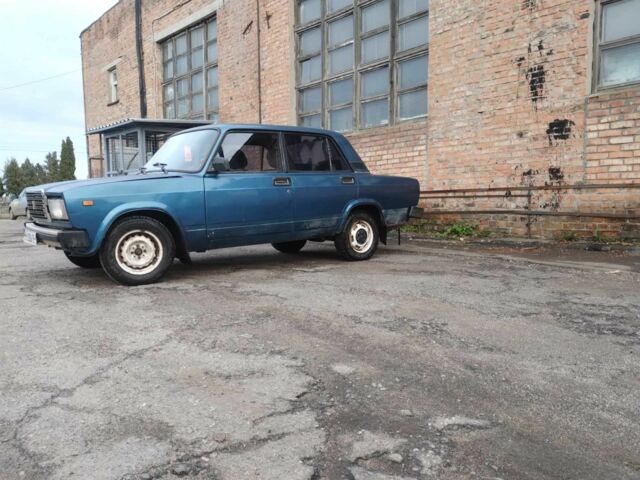 ВАЗ 2105 1991 в Конотопе на Automoto.ua Синий ВАЗ 2105, объемом двигателя 1.6 л и пробегом 13 тыс. км за 835 $, фото 11 на Automoto.ua