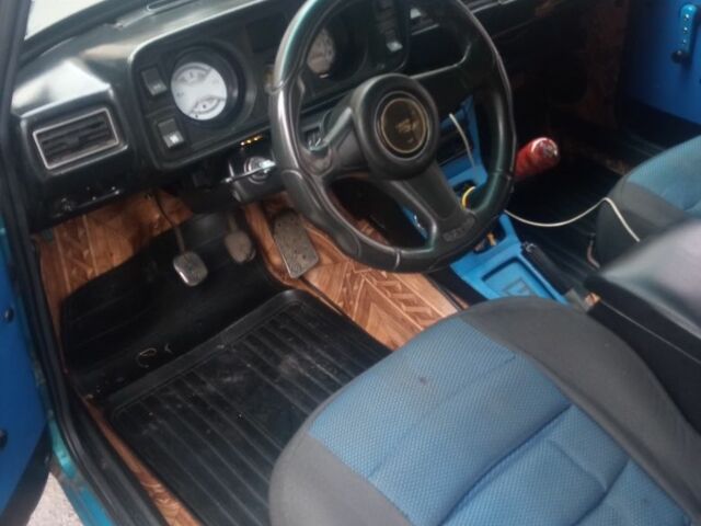 Синий ВАЗ 2105, объемом двигателя 0 л и пробегом 368 тыс. км за 600 $, фото 3 на Automoto.ua