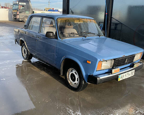 Синий ВАЗ 2105, объемом двигателя 1.5 л и пробегом 131 тыс. км за 600 $, фото 2 на Automoto.ua
