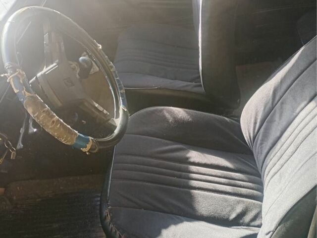 Синий ВАЗ 2105, объемом двигателя 1.2 л и пробегом 200 тыс. км за 477 $, фото 7 на Automoto.ua