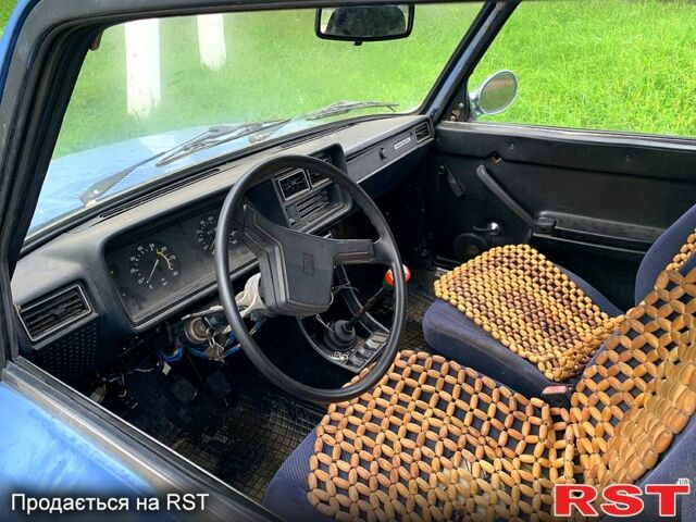 Синій ВАЗ 2105, об'ємом двигуна 1.5 л та пробігом 300 тис. км за 240 $, фото 2 на Automoto.ua