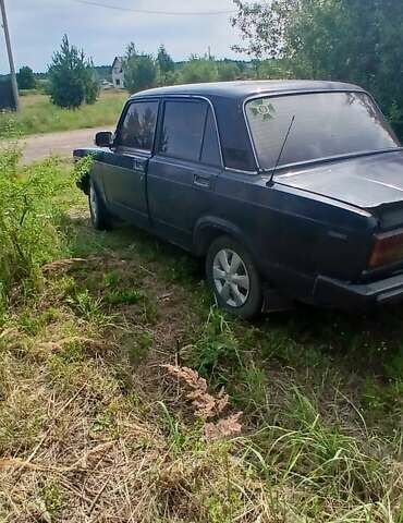 Синий ВАЗ 2105, объемом двигателя 1.45 л и пробегом 50 тыс. км за 500 $, фото 4 на Automoto.ua