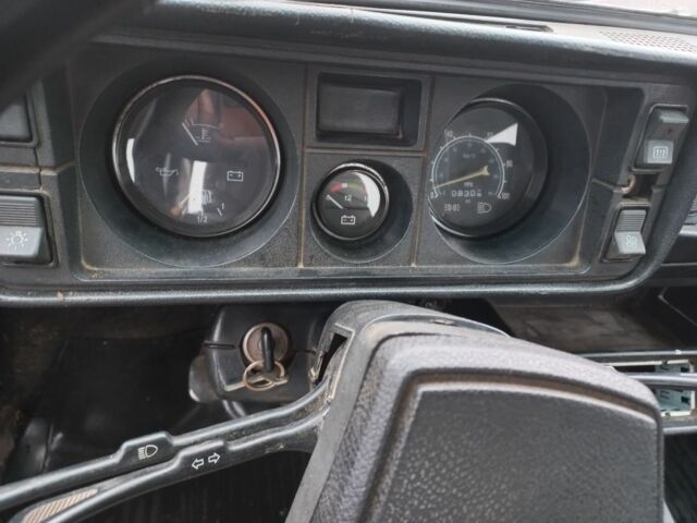 Синий ВАЗ 2105, объемом двигателя 0 л и пробегом 99 тыс. км за 403 $, фото 9 на Automoto.ua