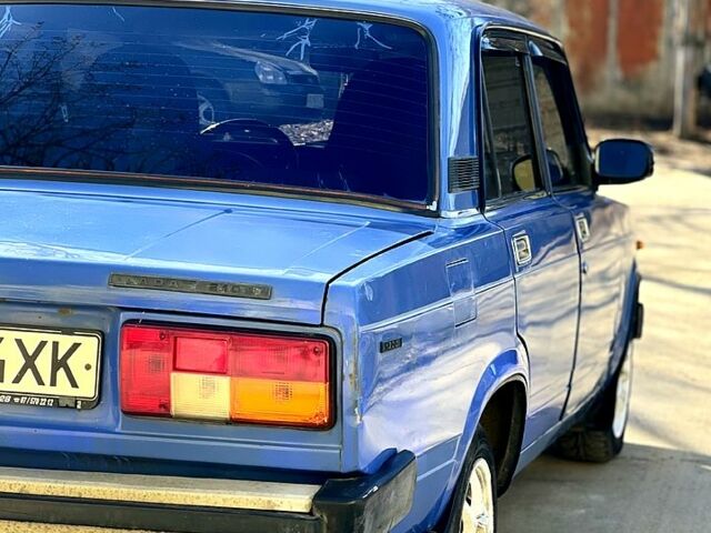 Синий ВАЗ 2105, объемом двигателя 1.5 л и пробегом 100 тыс. км за 999 $, фото 3 на Automoto.ua