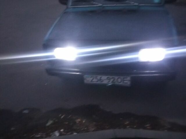 Синий ВАЗ 2105, объемом двигателя 0 л и пробегом 368 тыс. км за 600 $, фото 1 на Automoto.ua