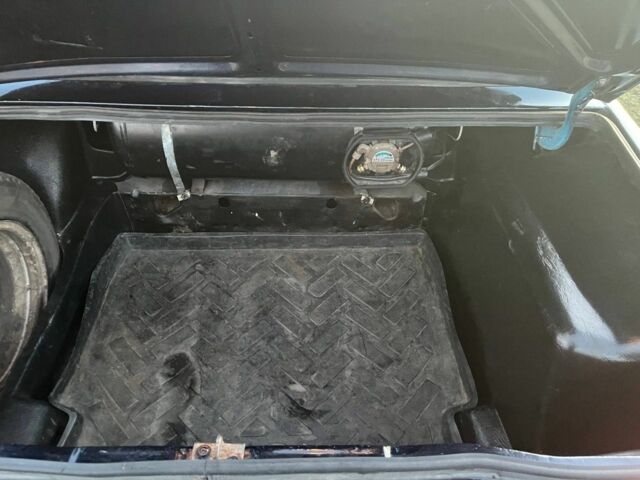 Синий ВАЗ 2105, объемом двигателя 2 л и пробегом 45 тыс. км за 1100 $, фото 7 на Automoto.ua