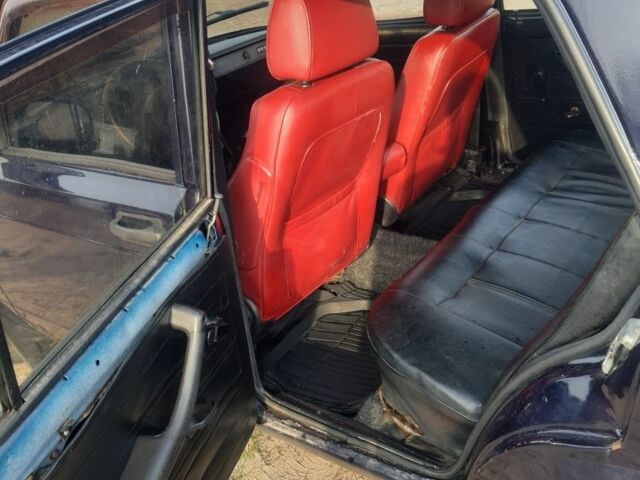 Синий ВАЗ 2105, объемом двигателя 0 л и пробегом 250 тыс. км за 1000 $, фото 7 на Automoto.ua