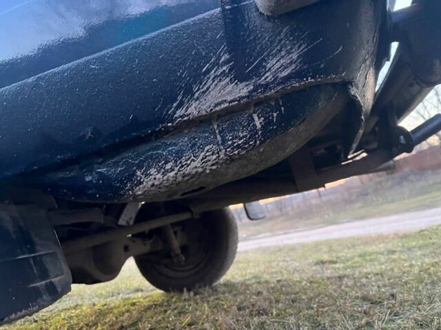 Синий ВАЗ 2105, объемом двигателя 2 л и пробегом 45 тыс. км за 1100 $, фото 9 на Automoto.ua