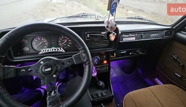 Синій ВАЗ 2105, об'ємом двигуна 0 л та пробігом 100 тис. км за 1000 $, фото 6 на Automoto.ua