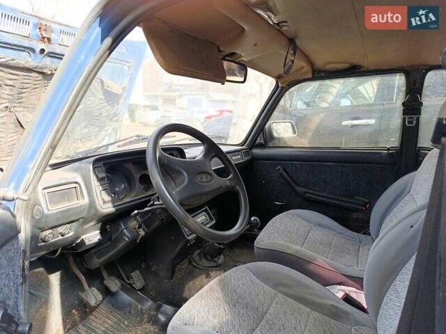 Синий ВАЗ 2105, объемом двигателя 1.5 л и пробегом 195 тыс. км за 1100 $, фото 2 на Automoto.ua