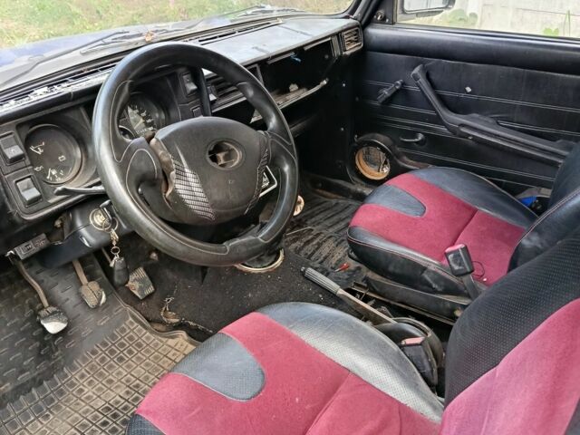 Синий ВАЗ 2105, объемом двигателя 1.5 л и пробегом 134 тыс. км за 700 $, фото 8 на Automoto.ua
