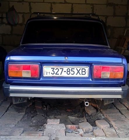 Синий ВАЗ 2105, объемом двигателя 1.5 л и пробегом 120 тыс. км за 1000 $, фото 1 на Automoto.ua